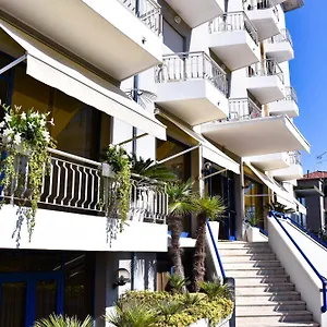 https://hotel-umberto.hotelslidodijesolo.com